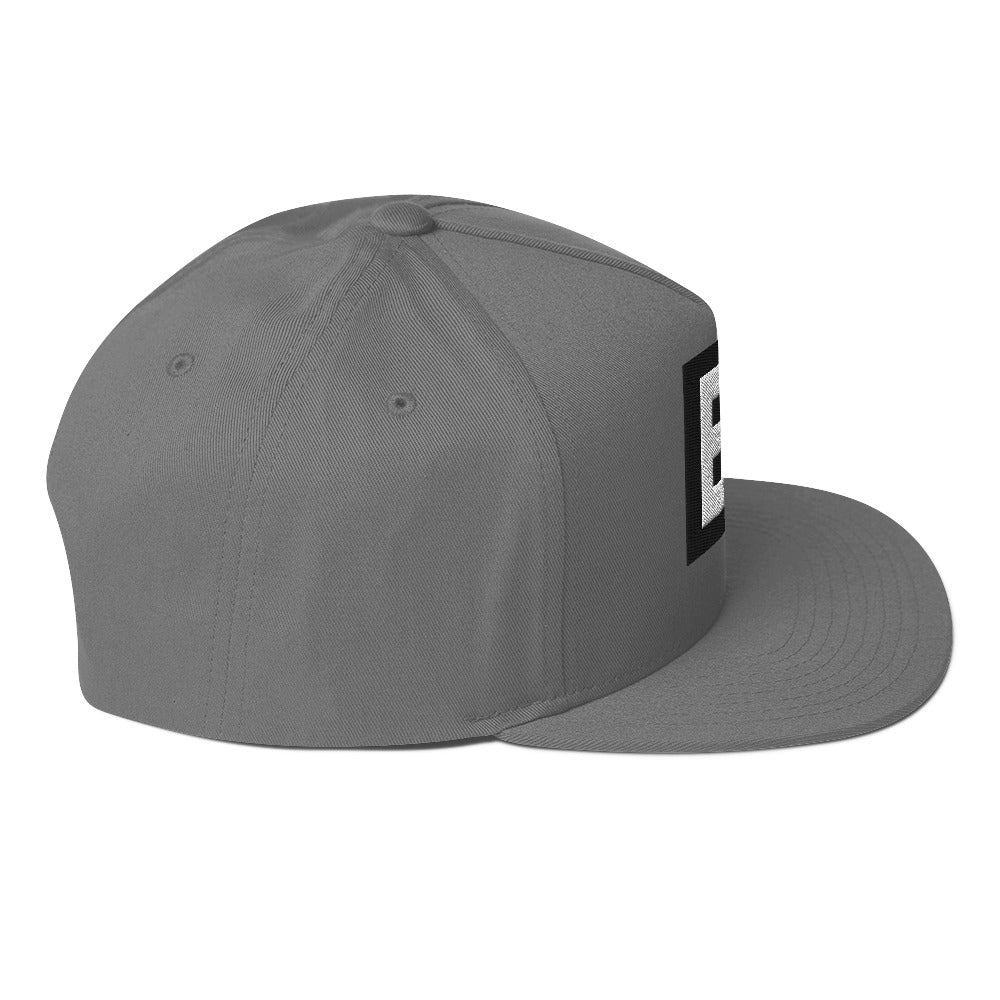 LivEƎvi⅃ flat bill cap in grey, right side view