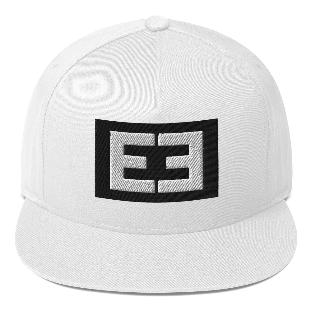 LivEƎvi⅃ flat bill cap in white, front view
